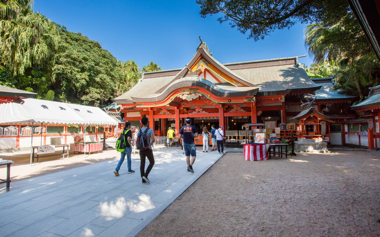 Aoshima, Aoshima Shrine - Japan Travel Planner - ANA