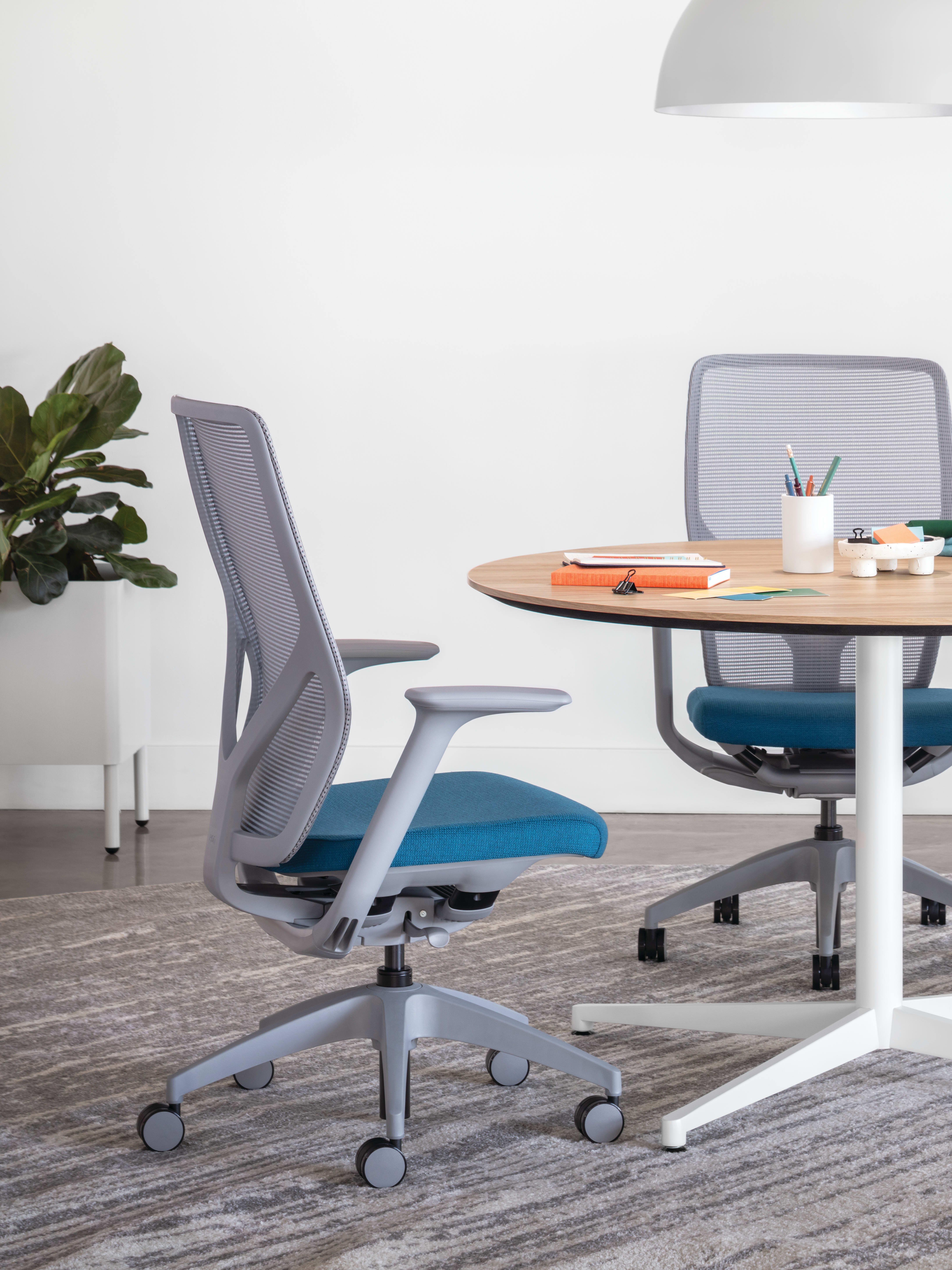 Flexion Seating, Preside round conference table, Sculpt Table