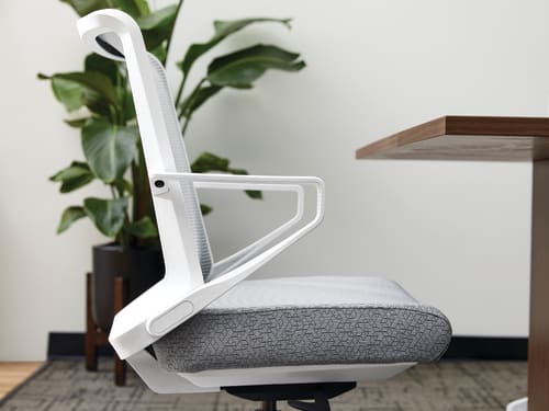 Cliq Task chair detail