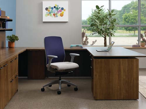Concinnity Desking with Nucleus Seating