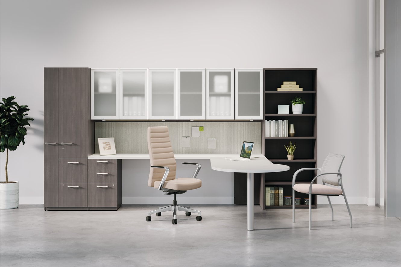 Concinnity Desking with Cofi and Ignition Seating.