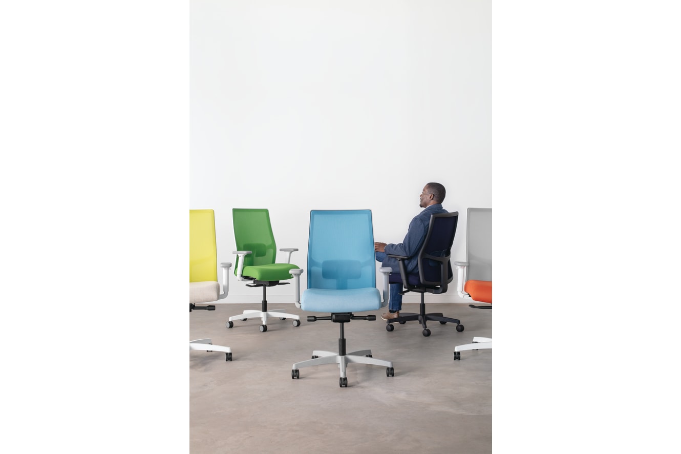 Ignition Spectrum Mesh chairs 