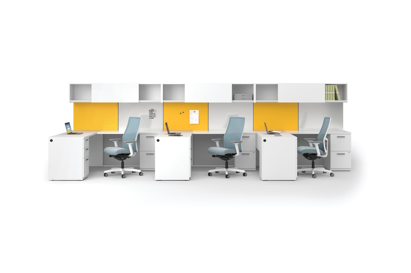Concinnity teaming stations with Workwall tiles and Ignition seating
