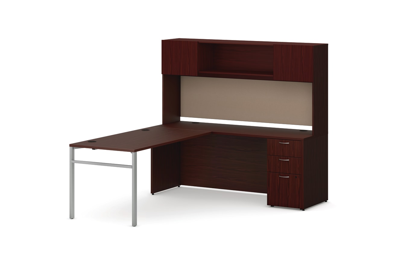 Mod L-Station Desk Typical With H-Leg