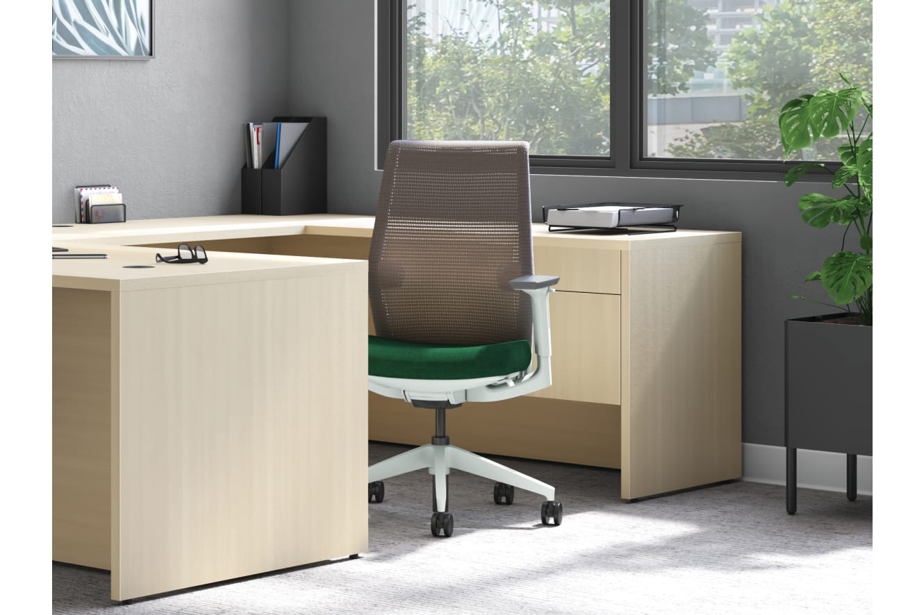 Cipher Seating with 10500 Series Desking.