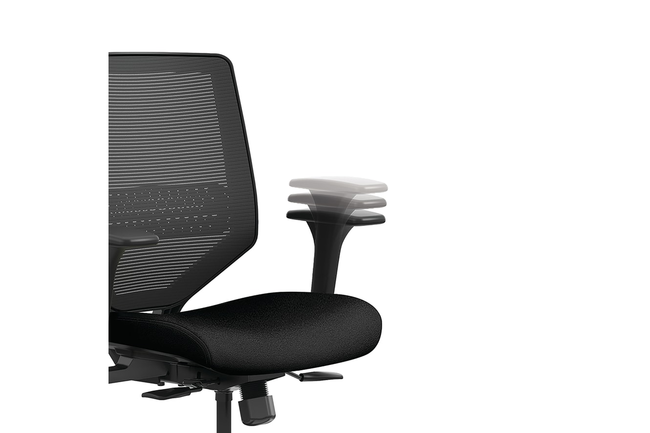 Solve mesh task chair in Black