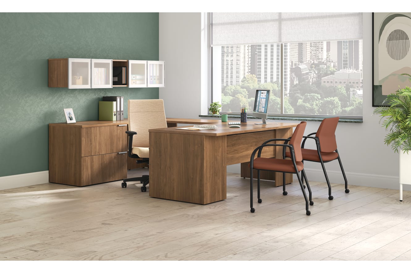 Ignition Seating with 10500 Series Desking.