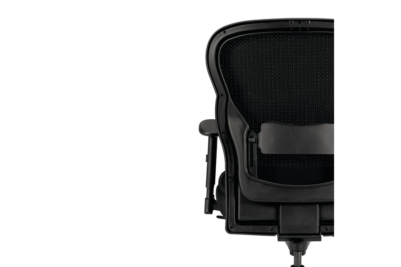 Wave mesh task chair in Black