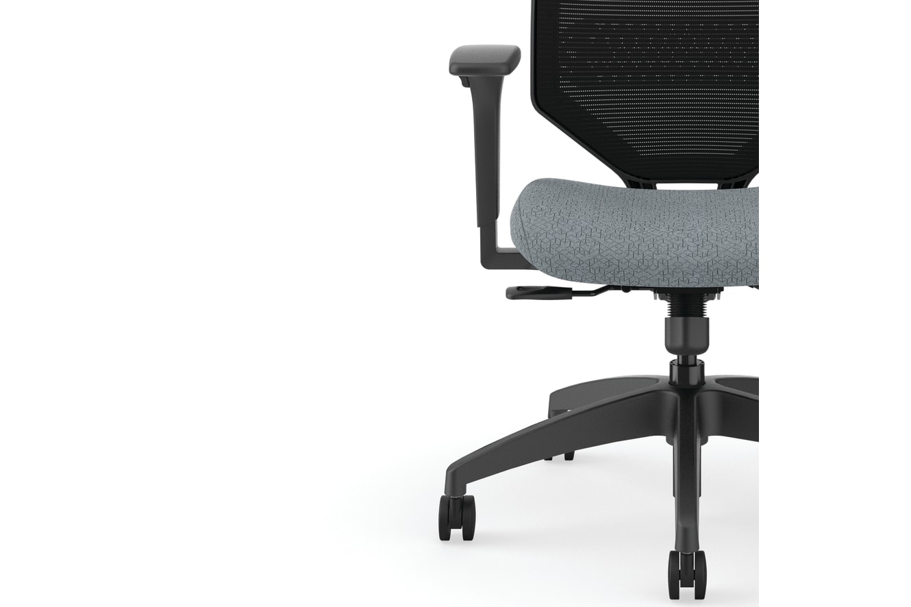 Solve mesh task chair in Basalt