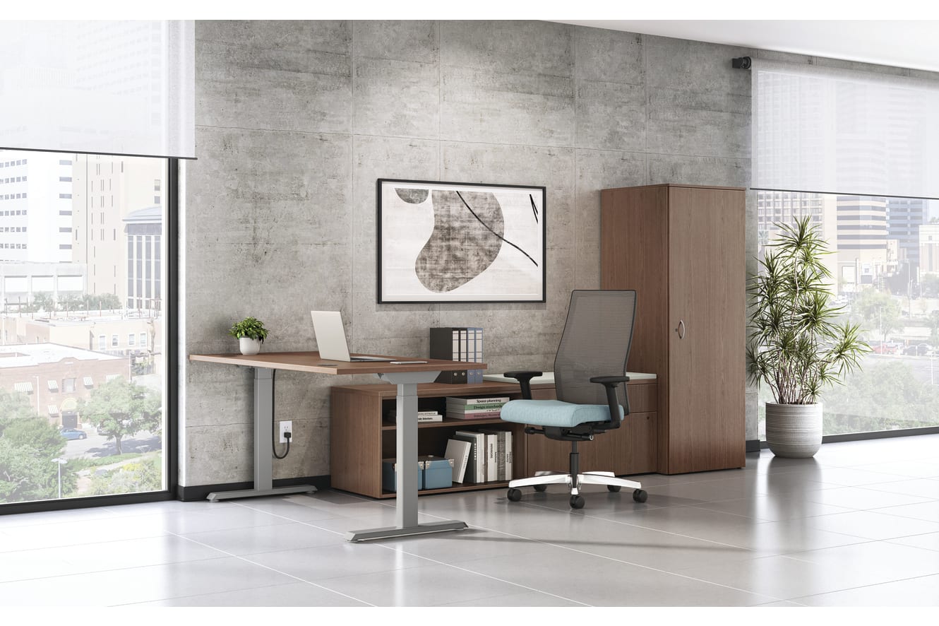 Mod Desk with Ignition 2.0 seating