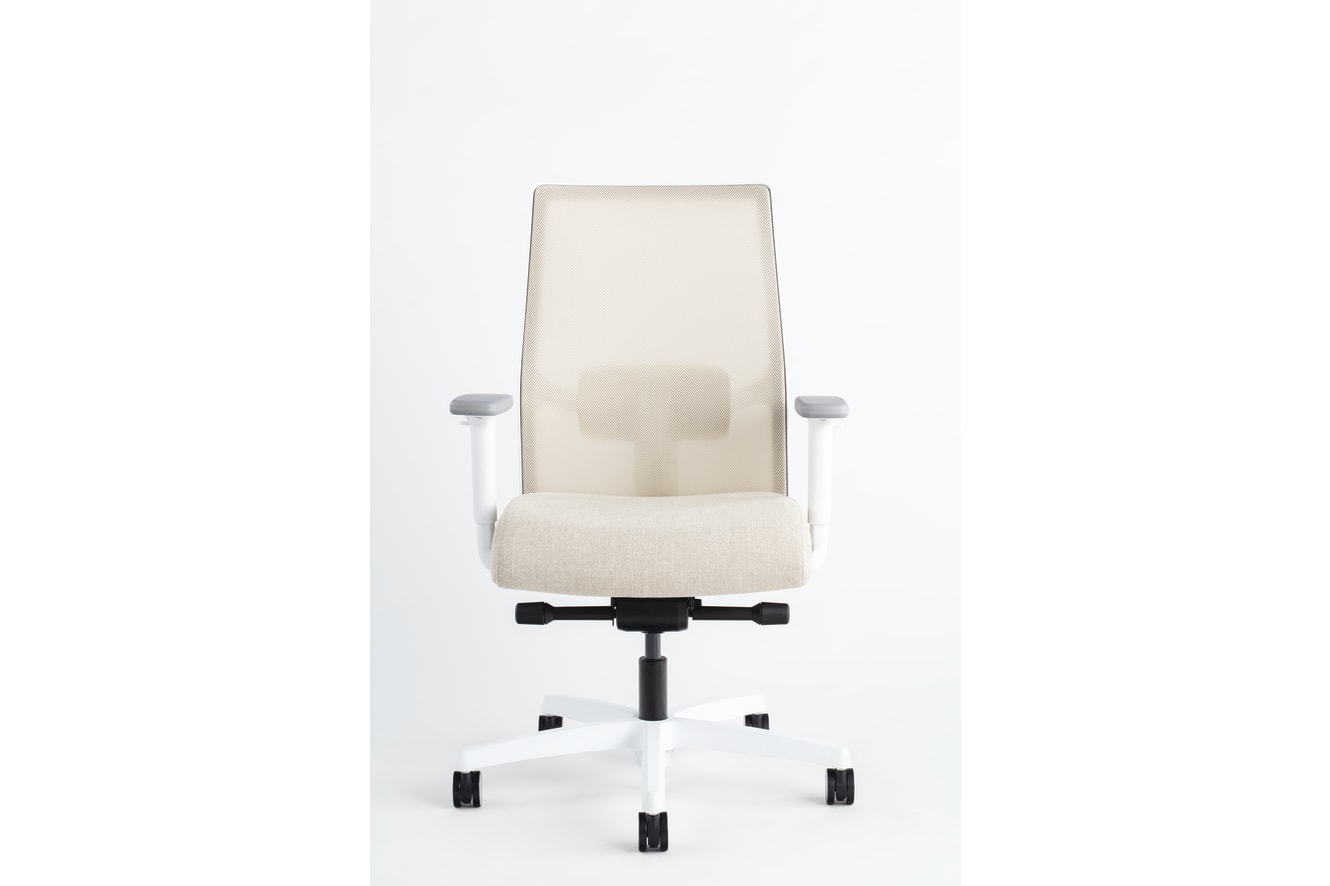 Ignition Spectrum Mesh chairs 