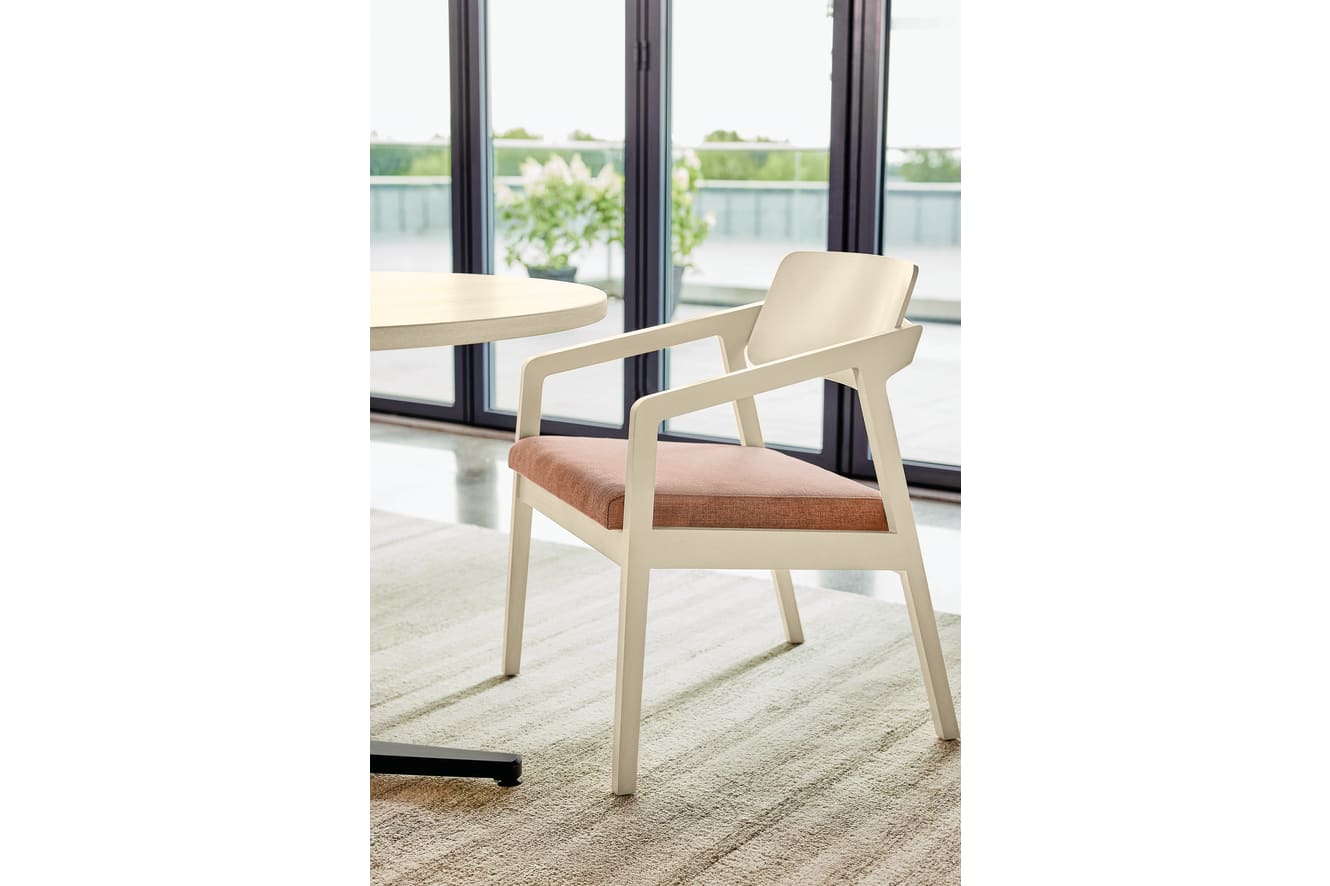 Confer chair