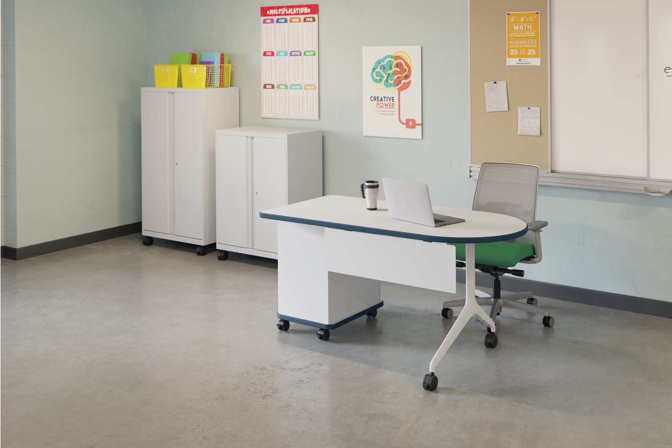 SmartLink Storage and Desking with Cliq Seating.