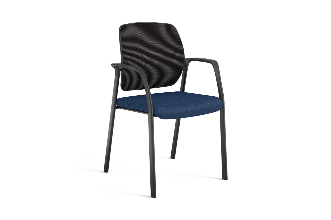 HNR6 Nucleus guest chair.