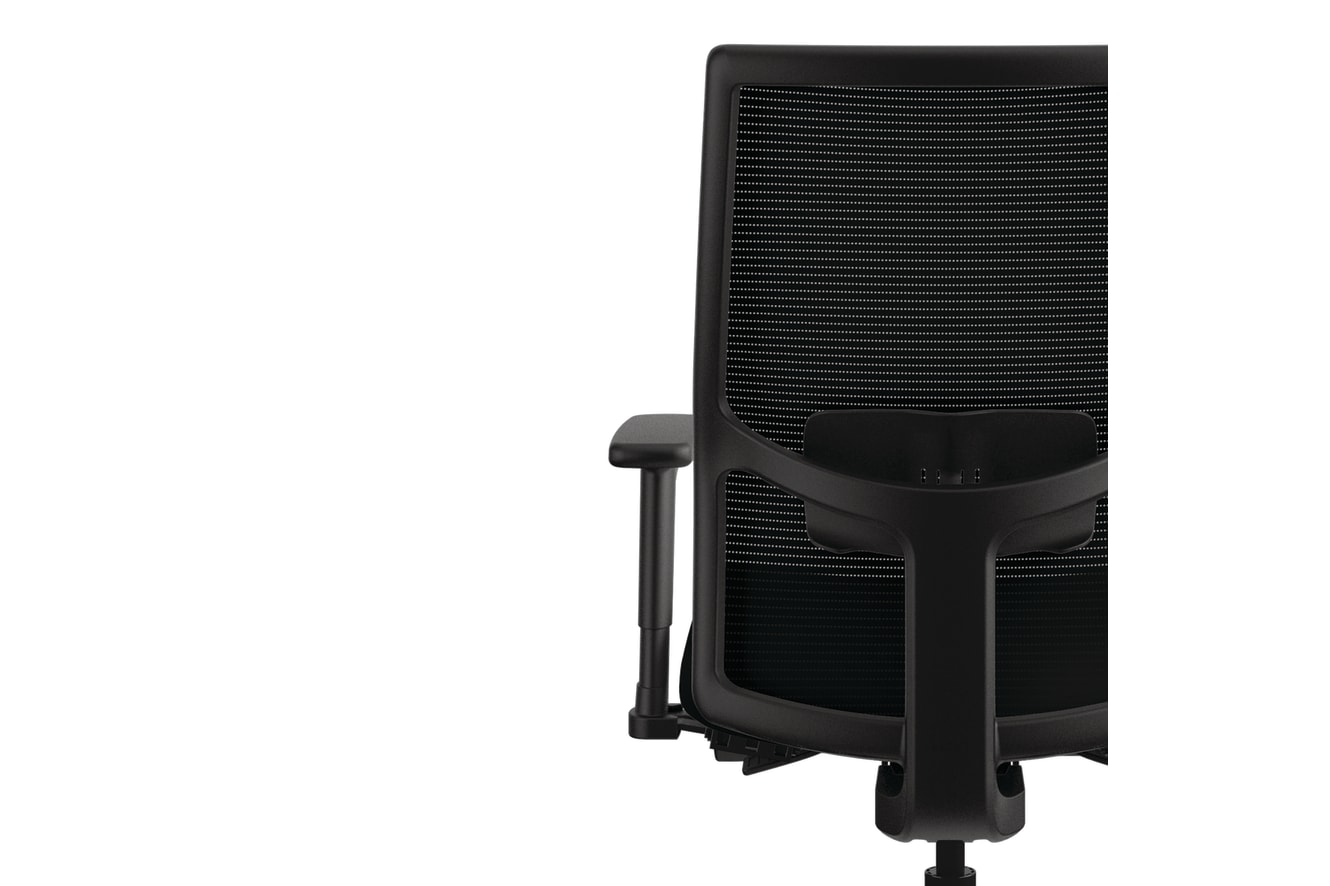 Ignition mesh task chair in Black vinyl