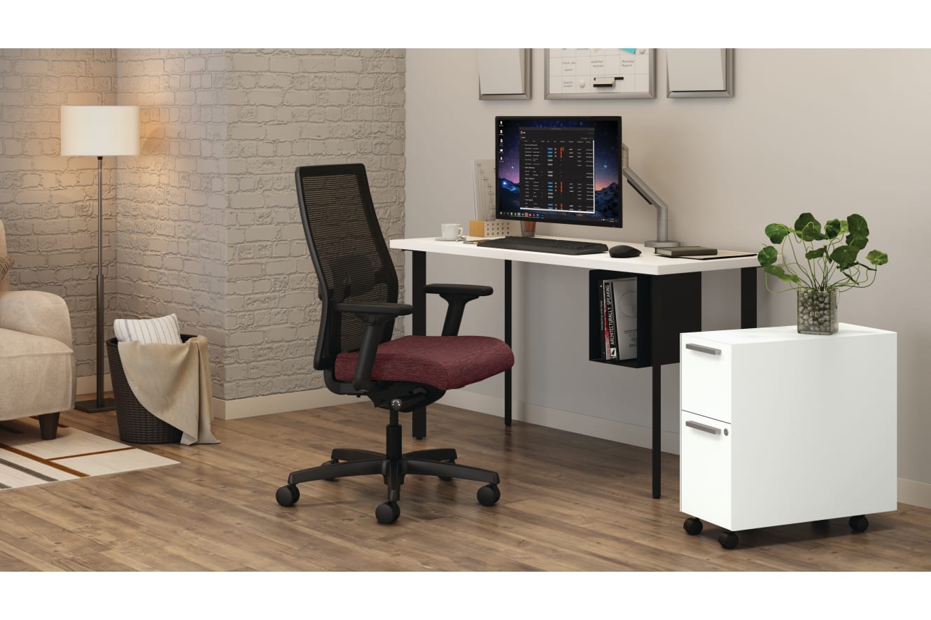Coze Table Desk with U-Storage, Fuse Slim Mobile Pedestal and Ignition Task Chair.