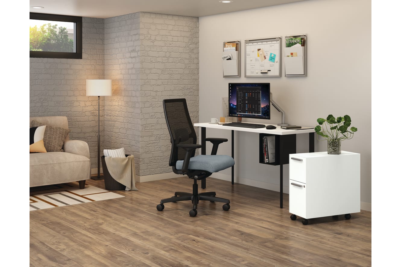 Coze Table Desk with U-Storage, Fuse Slim Mobile Pedestal and Ignition Task Chair.