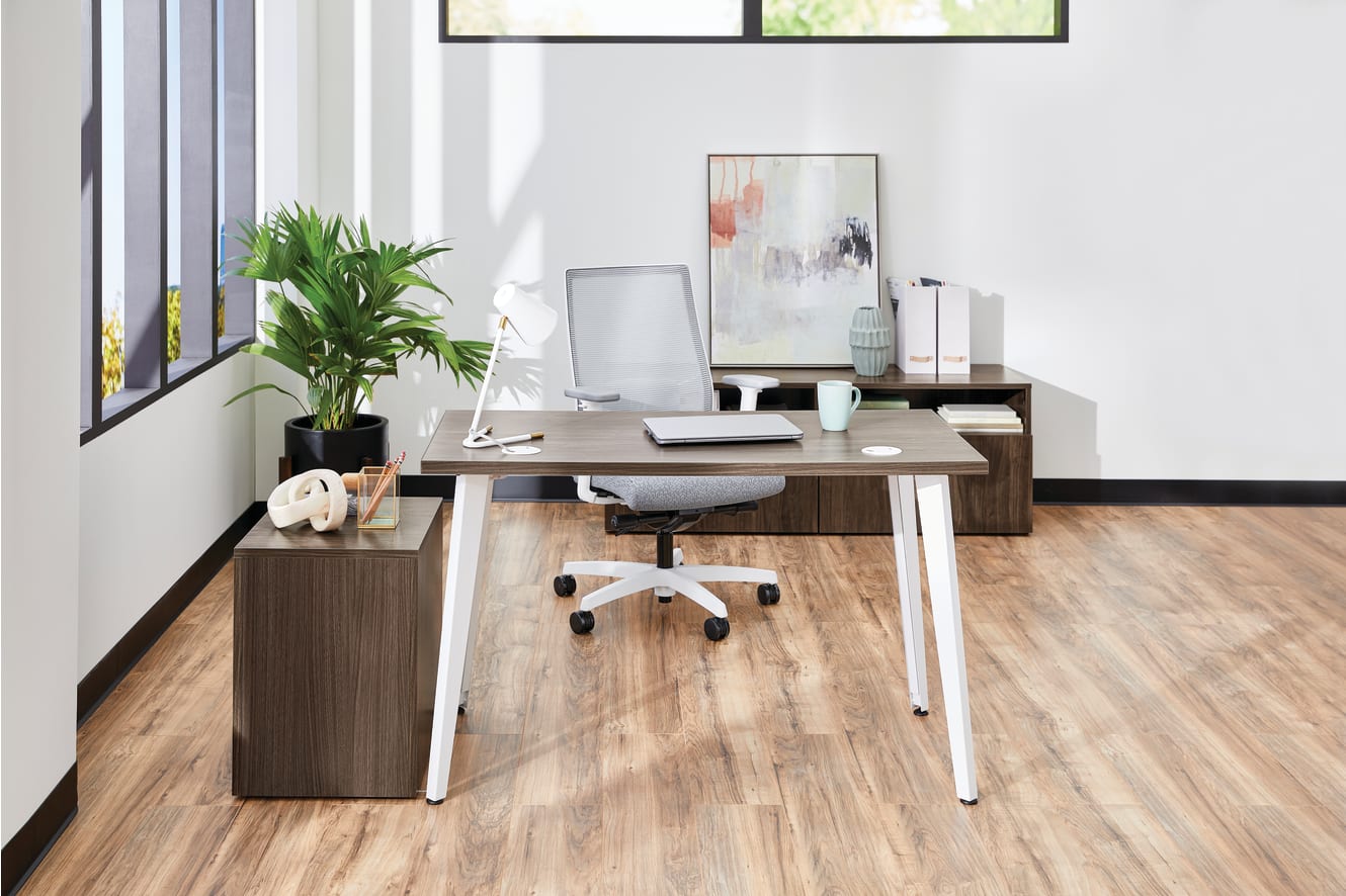 Voi Private Office with angled legs and credenza storage and Ignition Task chair