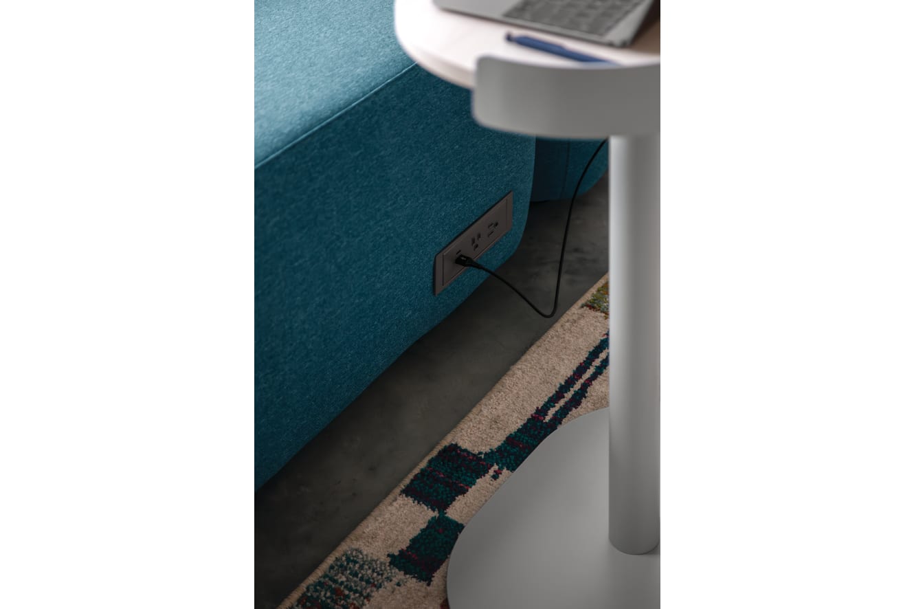 SoCo with Sculpt table