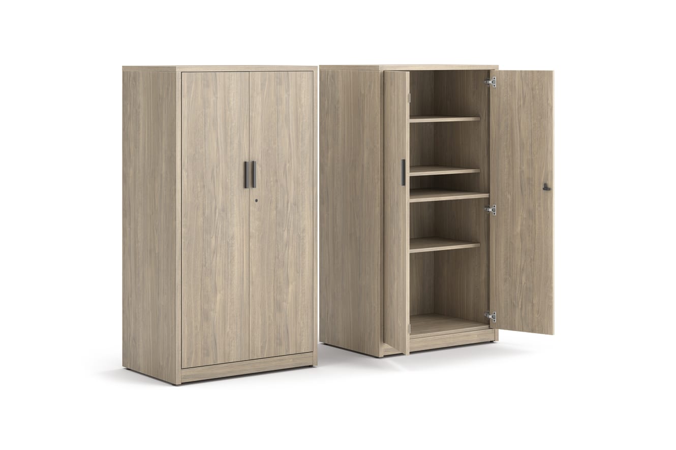10500 Series storage cabinet with full-width shelves