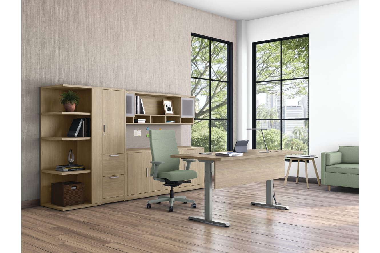 10500 Series shown with Ignition Task Seating and Universal Screens