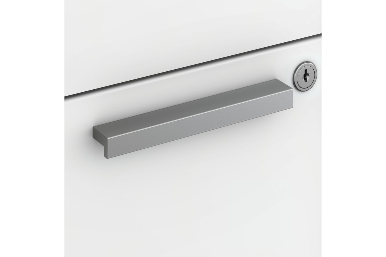 Fuse mobile pedestal handle