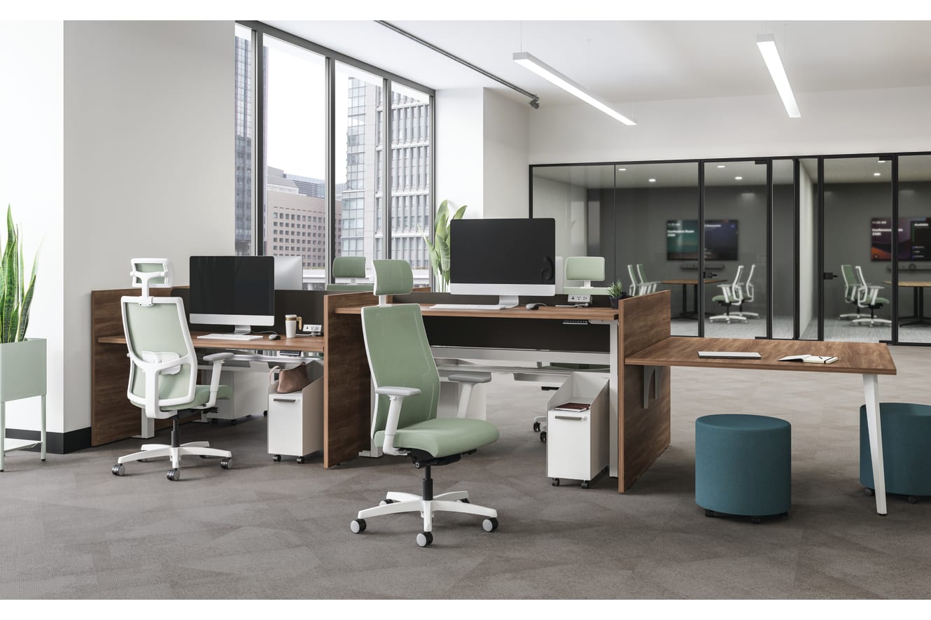 Ignition 2.0 with Empower workstation and Flock poufs.
