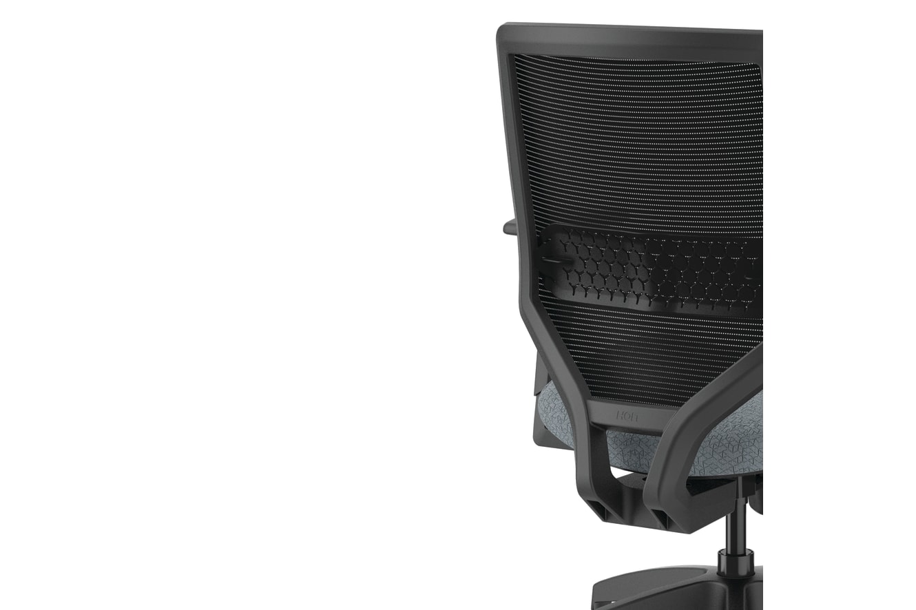 Solve mesh task chair in Basalt