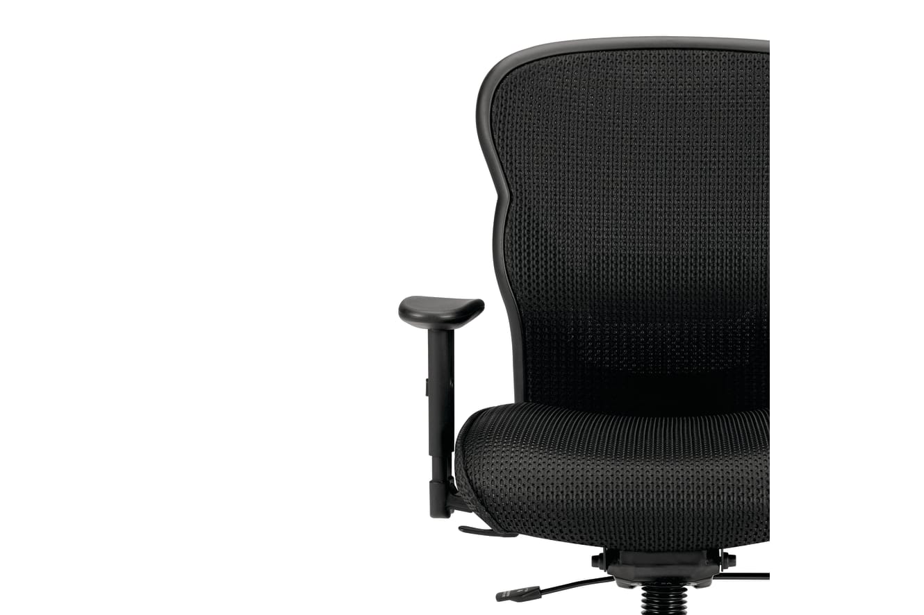 Wave mesh task chair in Black