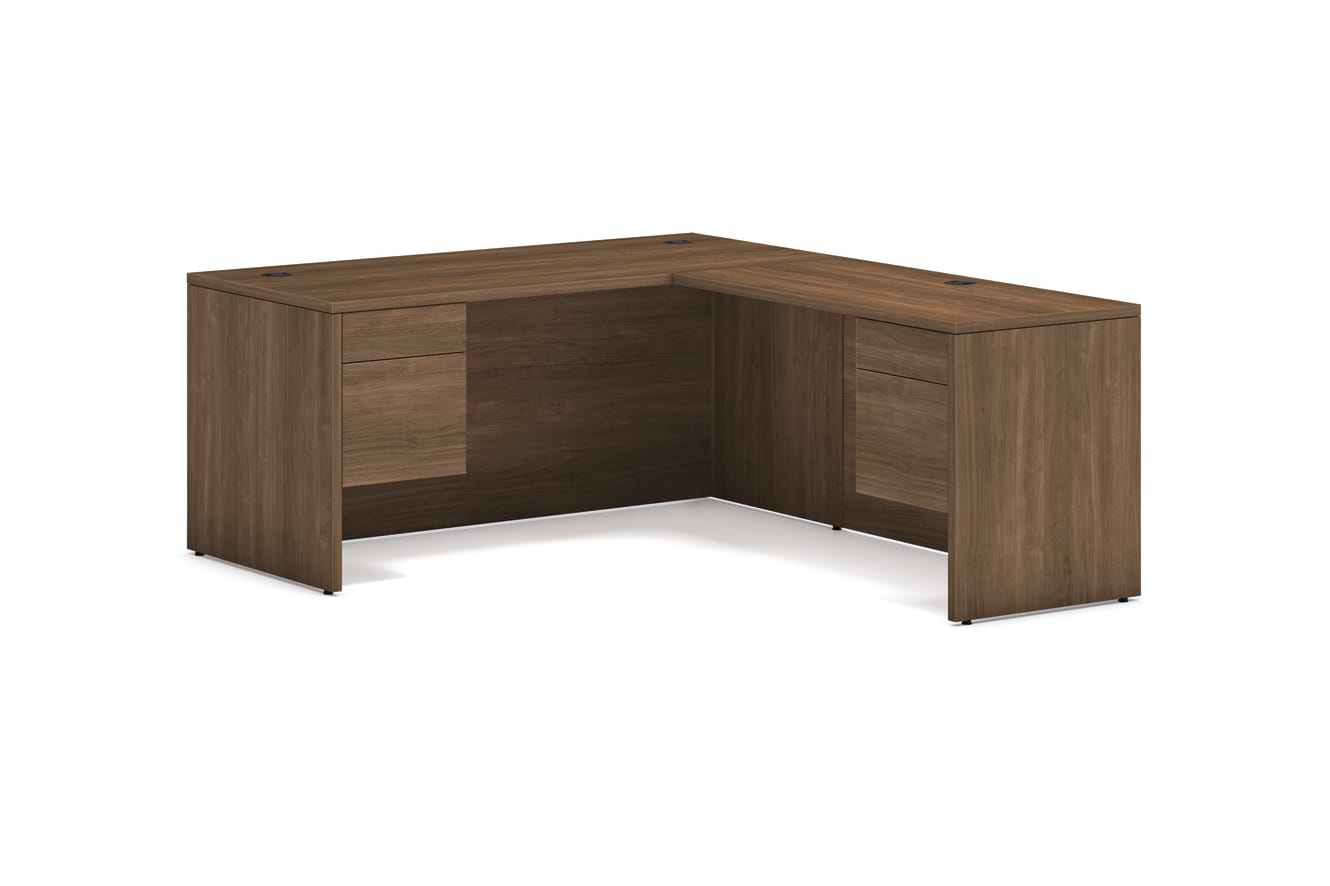 10500 Series l-station in Pinnacle laminate