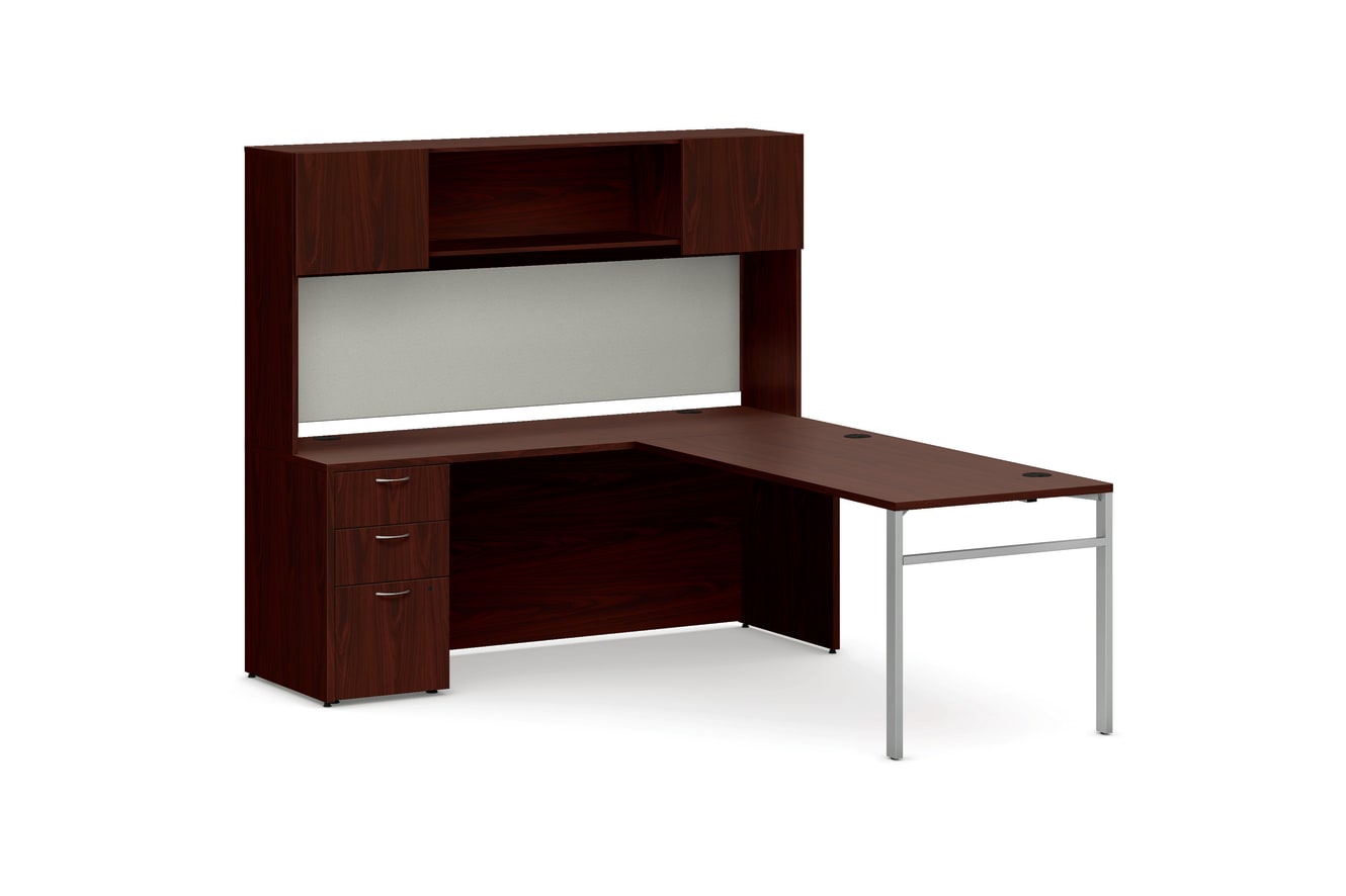 Mod L-Station Desk Typical With H-Leg