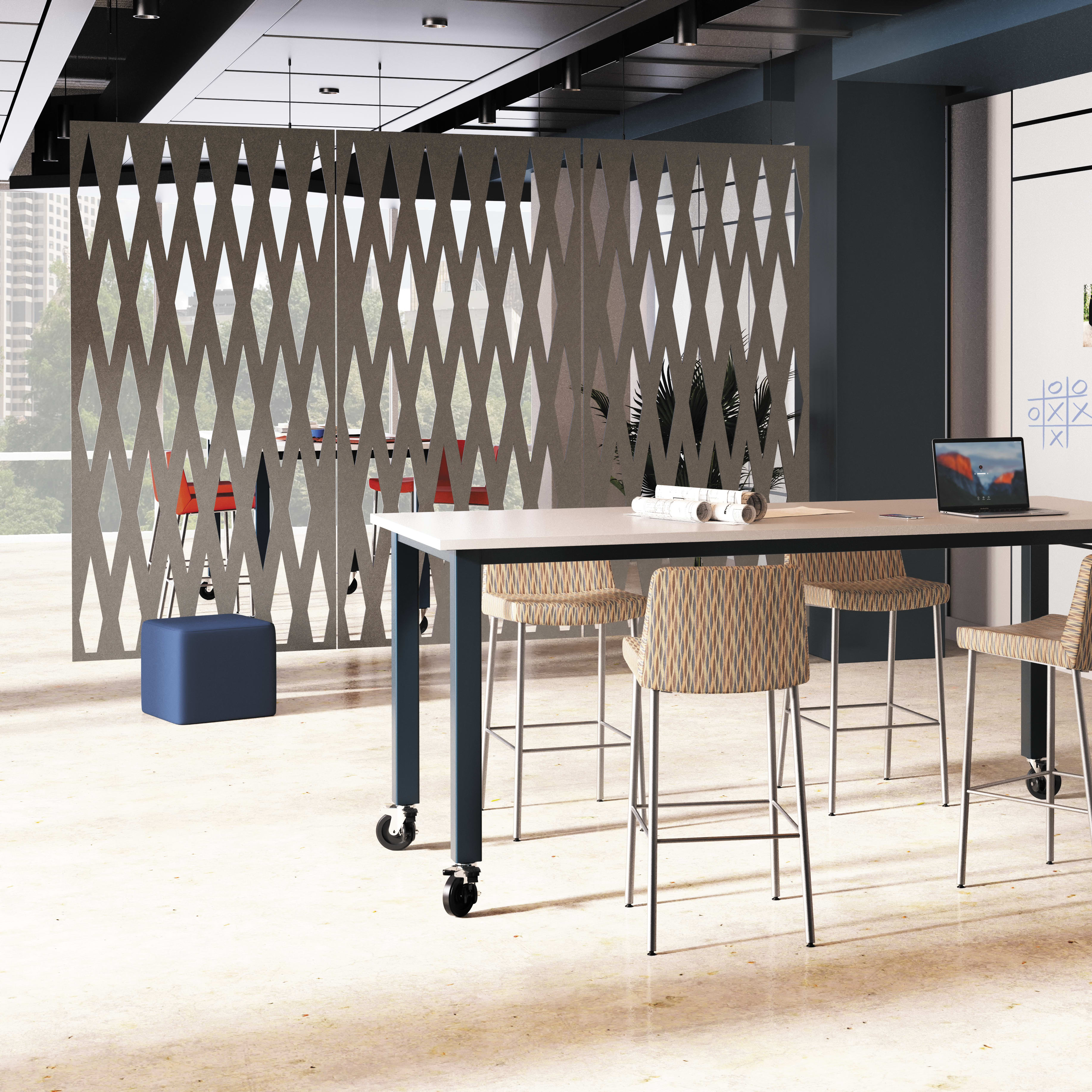 HON-Preside-Flock-500-004_sq-crop