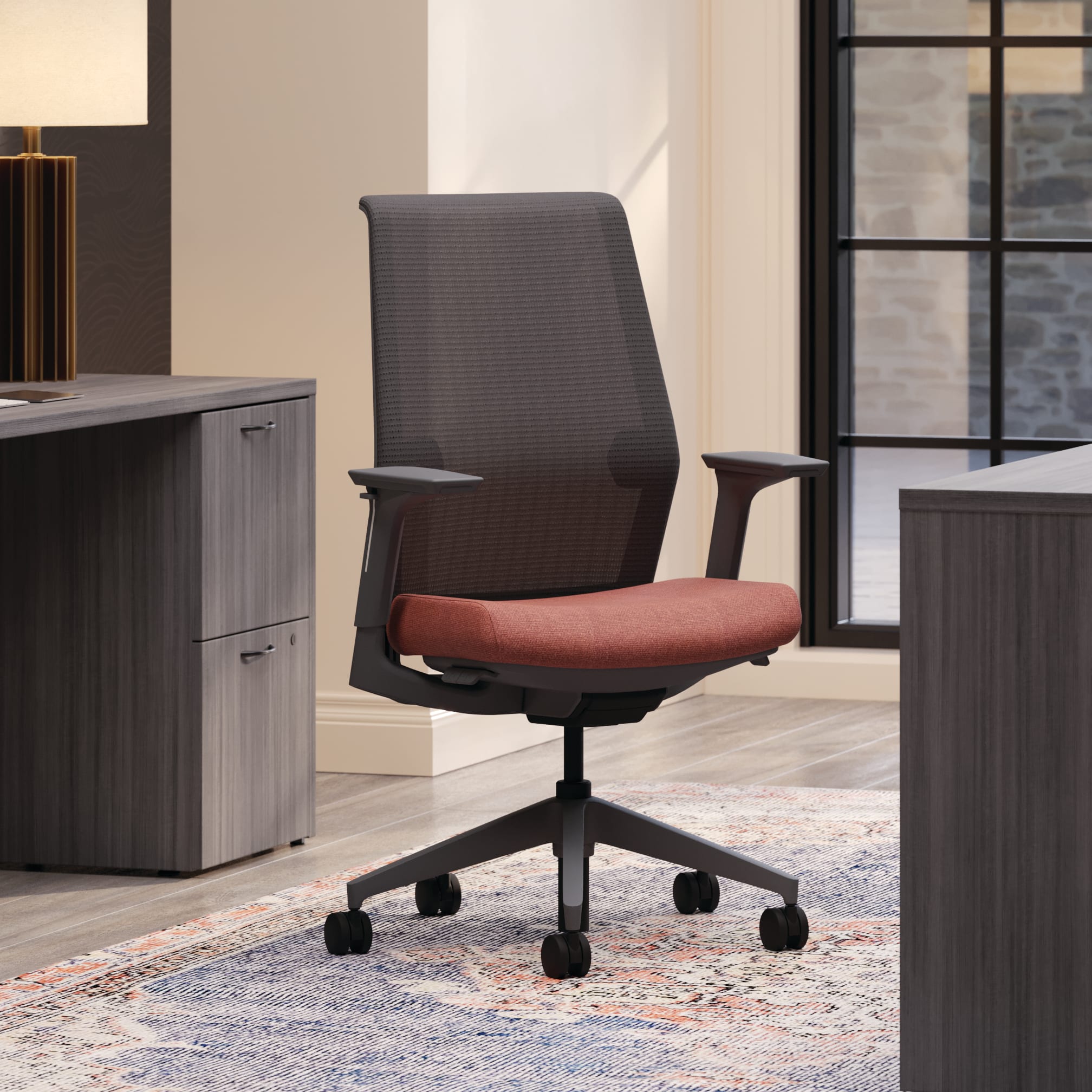 Mod desk with Cipher Seating