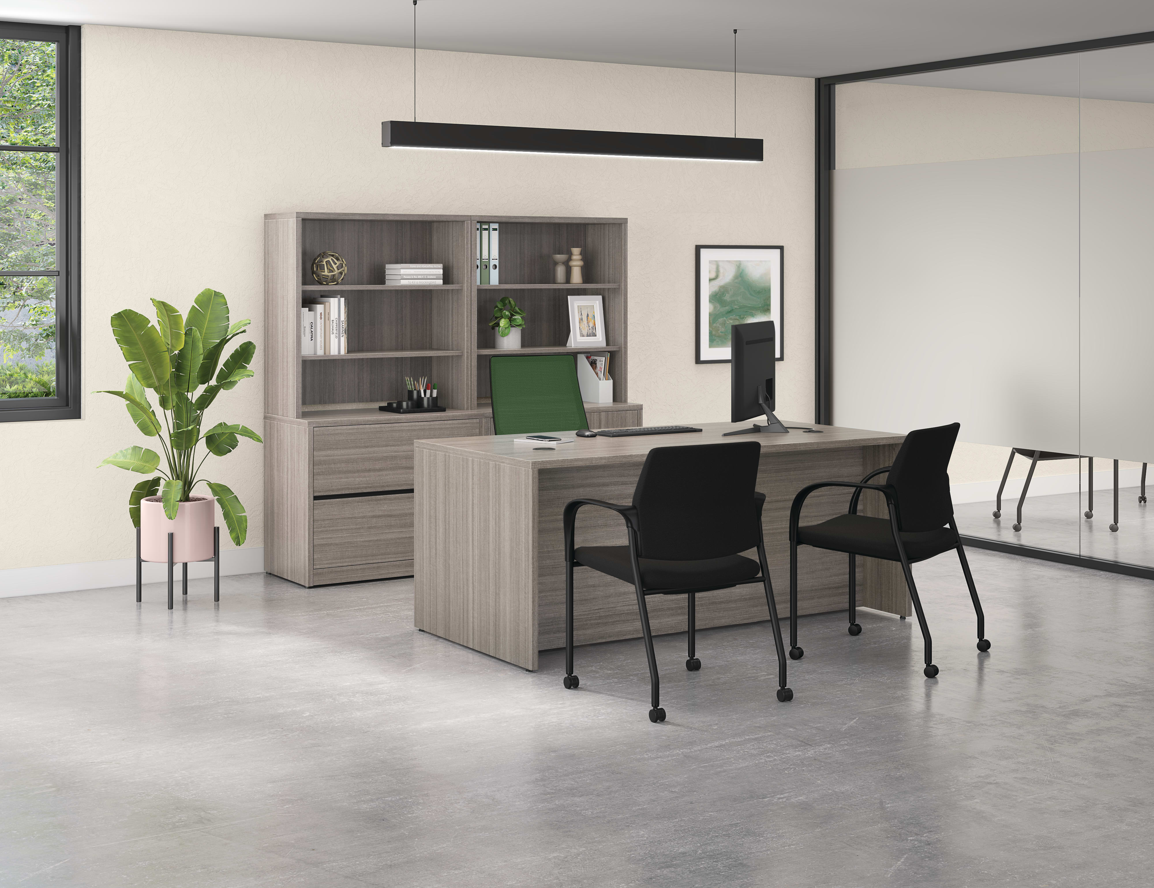 10500 Series Executive workstation with Ignition Task Chair and Multipurpose chair.