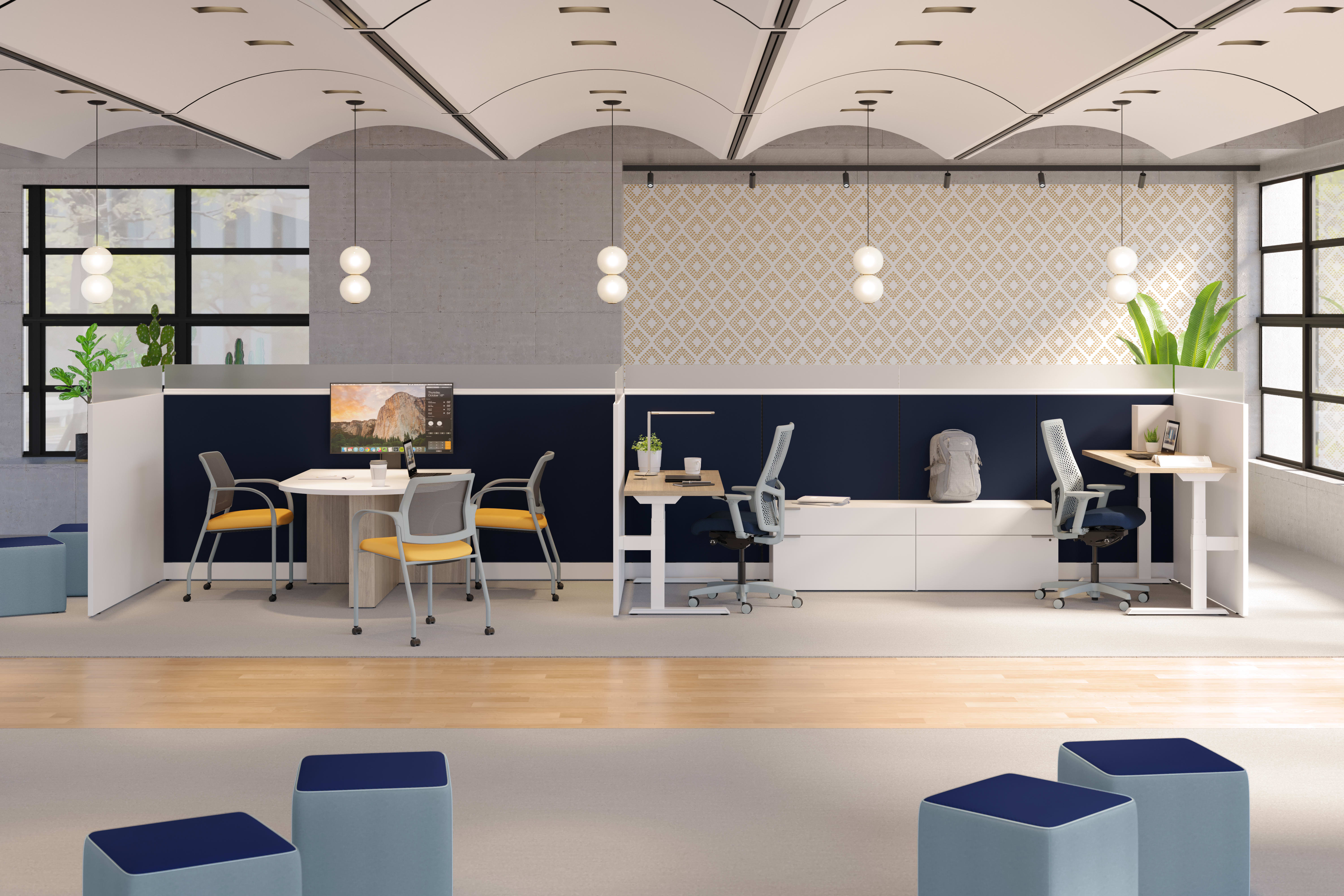 Accelerate workstations featuring Gallery Panels. Open plan includes Coordinate workstations and an small collaborative area.