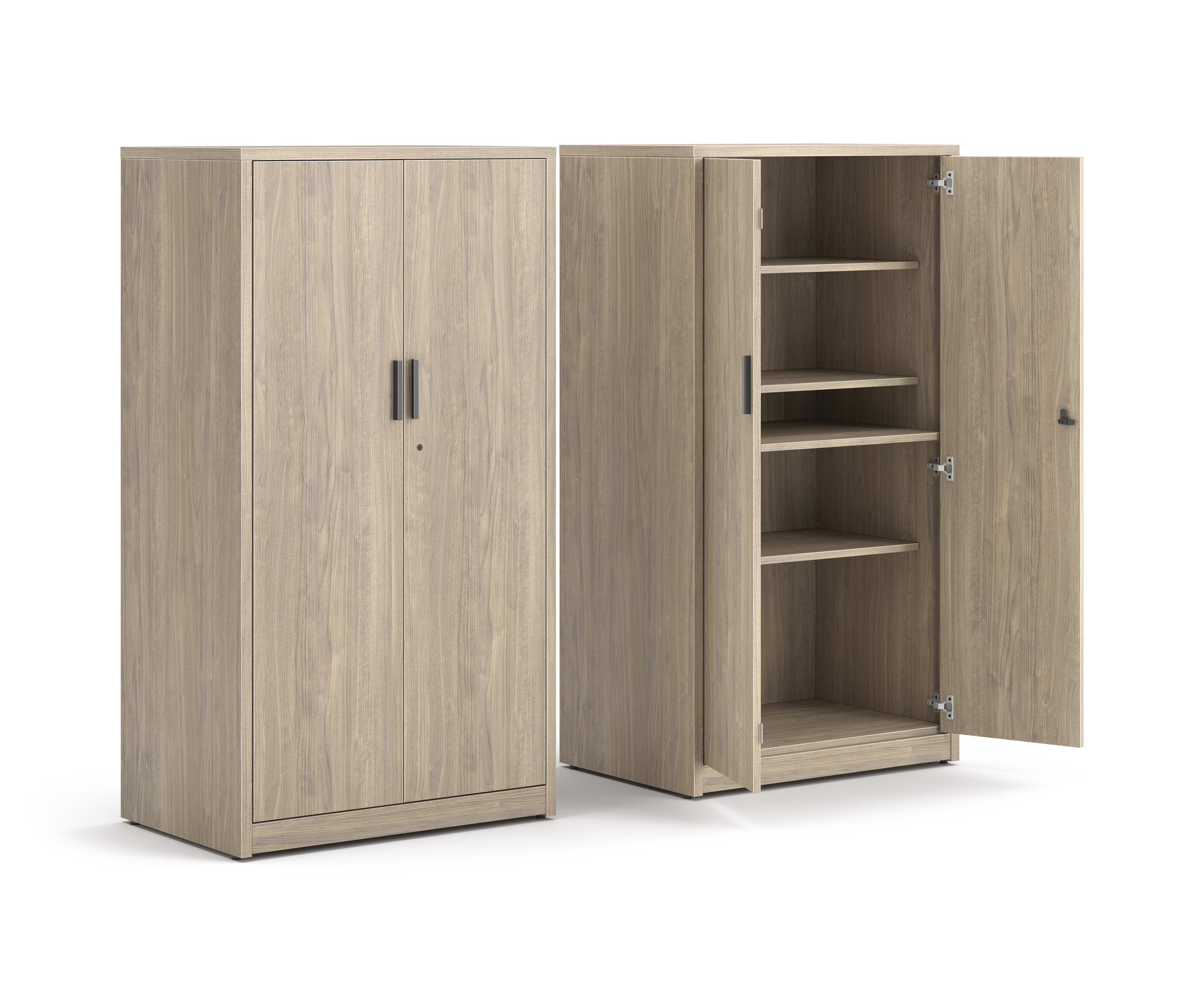 10500 Series storage cabinet with full-width shelves