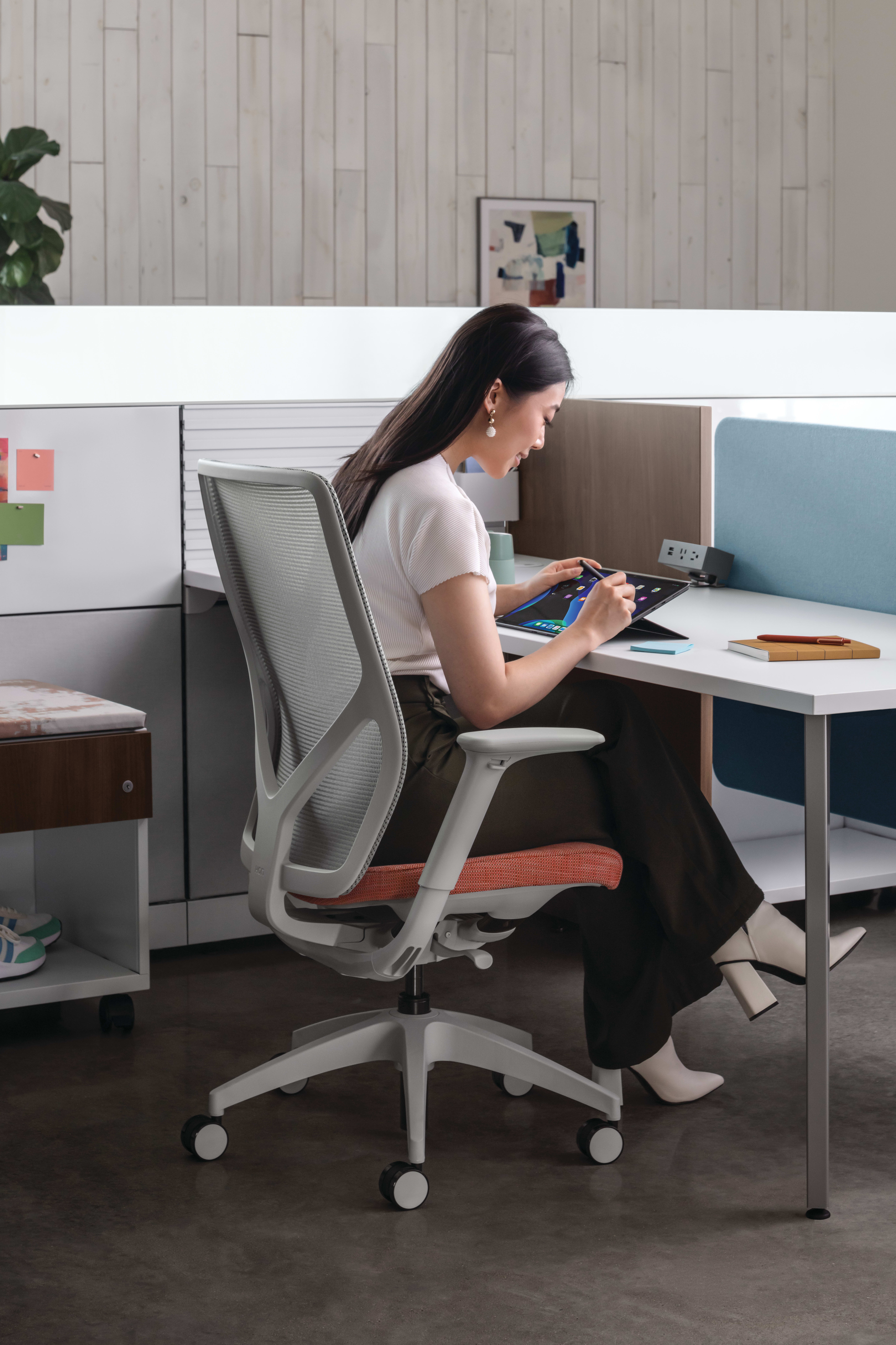 Flexion Seating with Abound Workstations, Contain Mobile Credenzas
