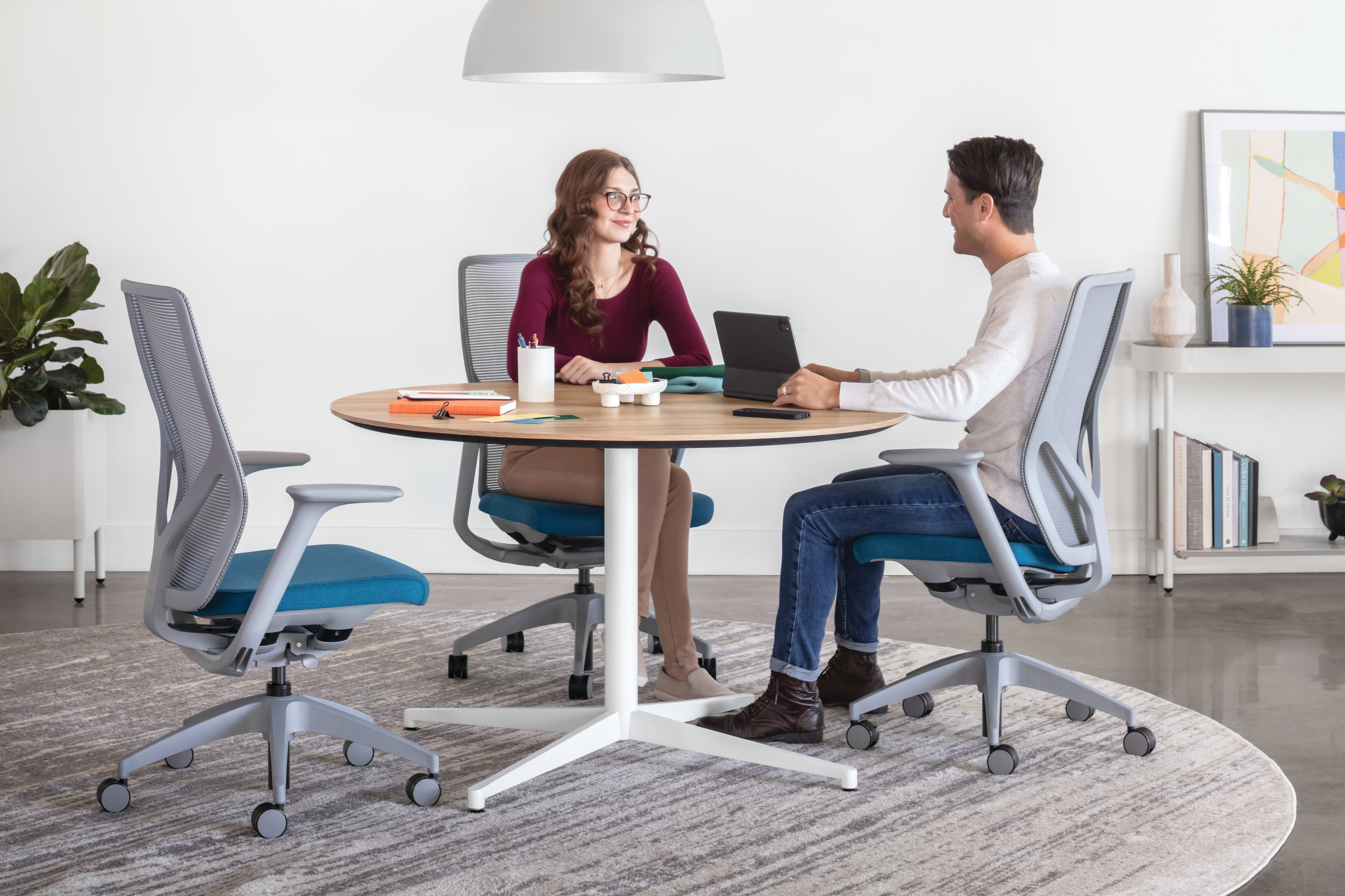 Flexion Seating, Preside round conference table, Sculpt Table