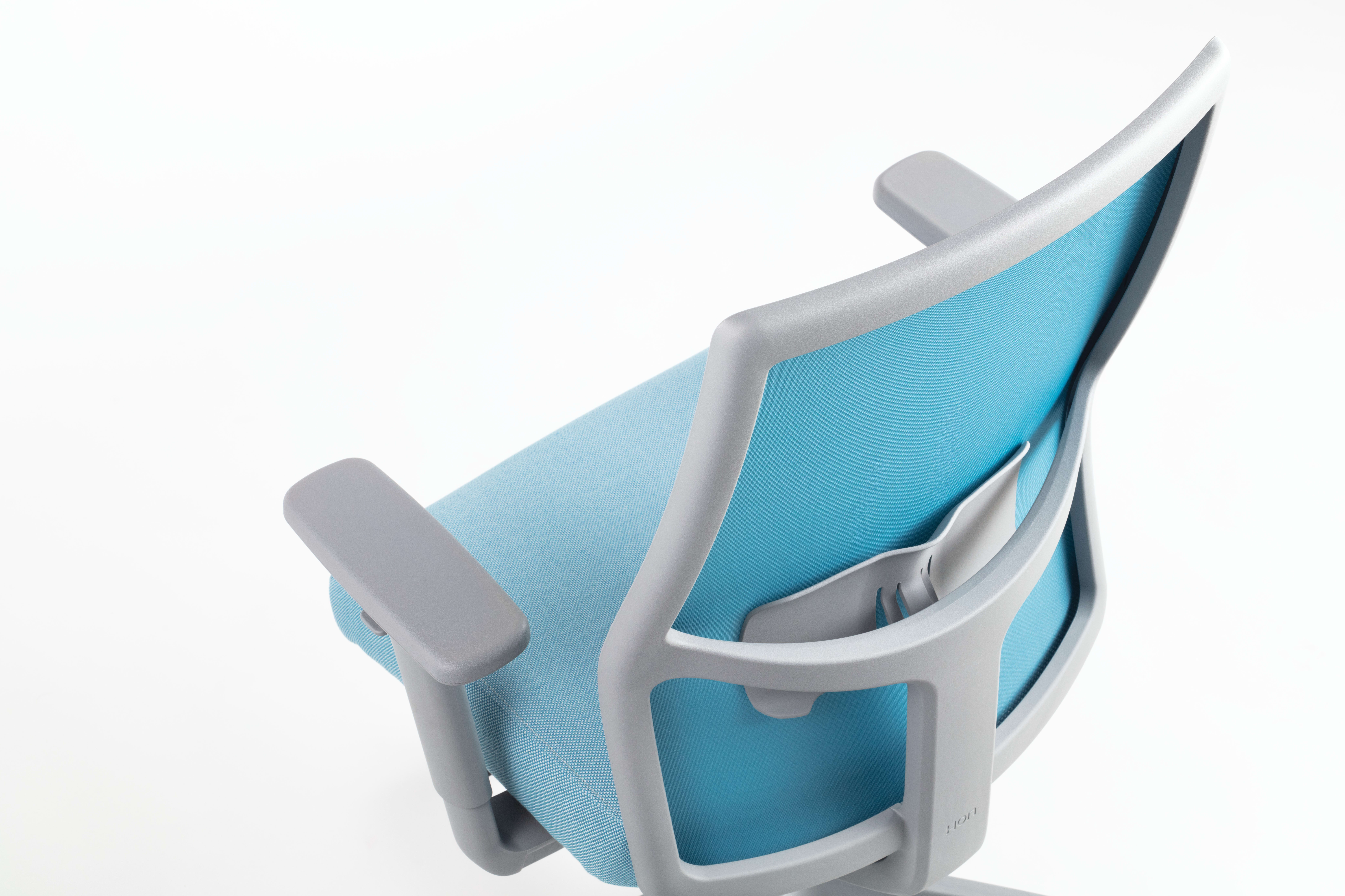 Ignition Spectrum Mesh chairs 