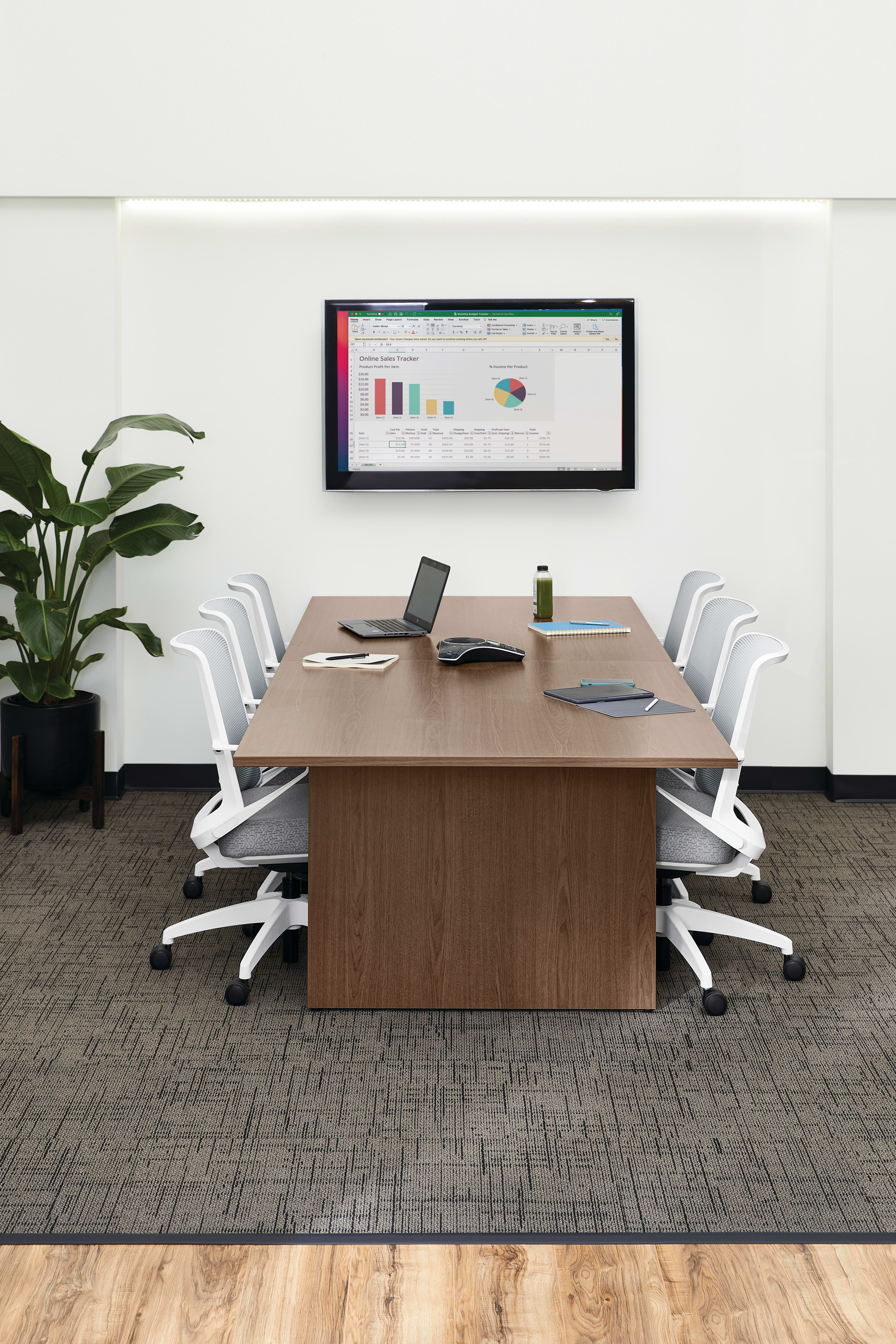 Mod Conference table with Cliq task chairs