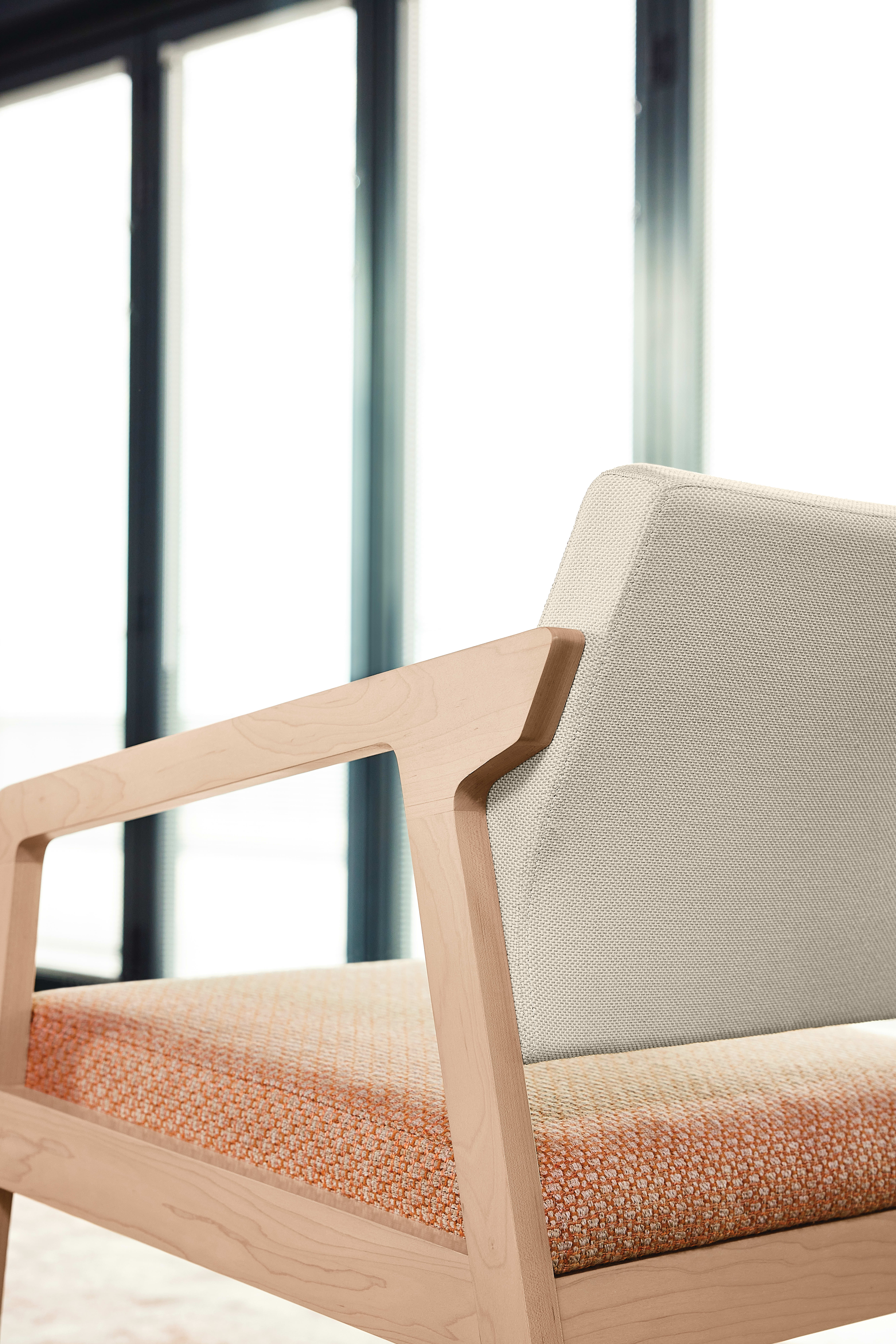 Confer chair 