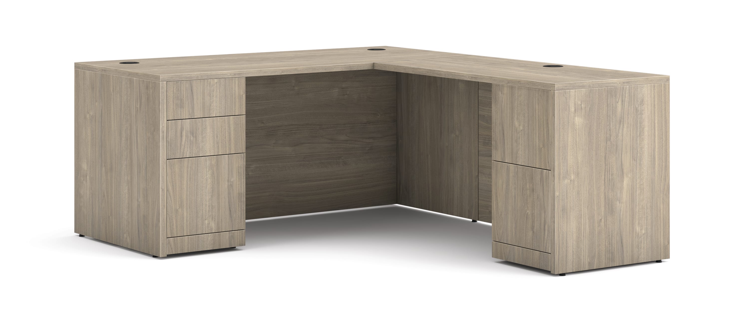 A 10500 Series L-station private desk arrangement.