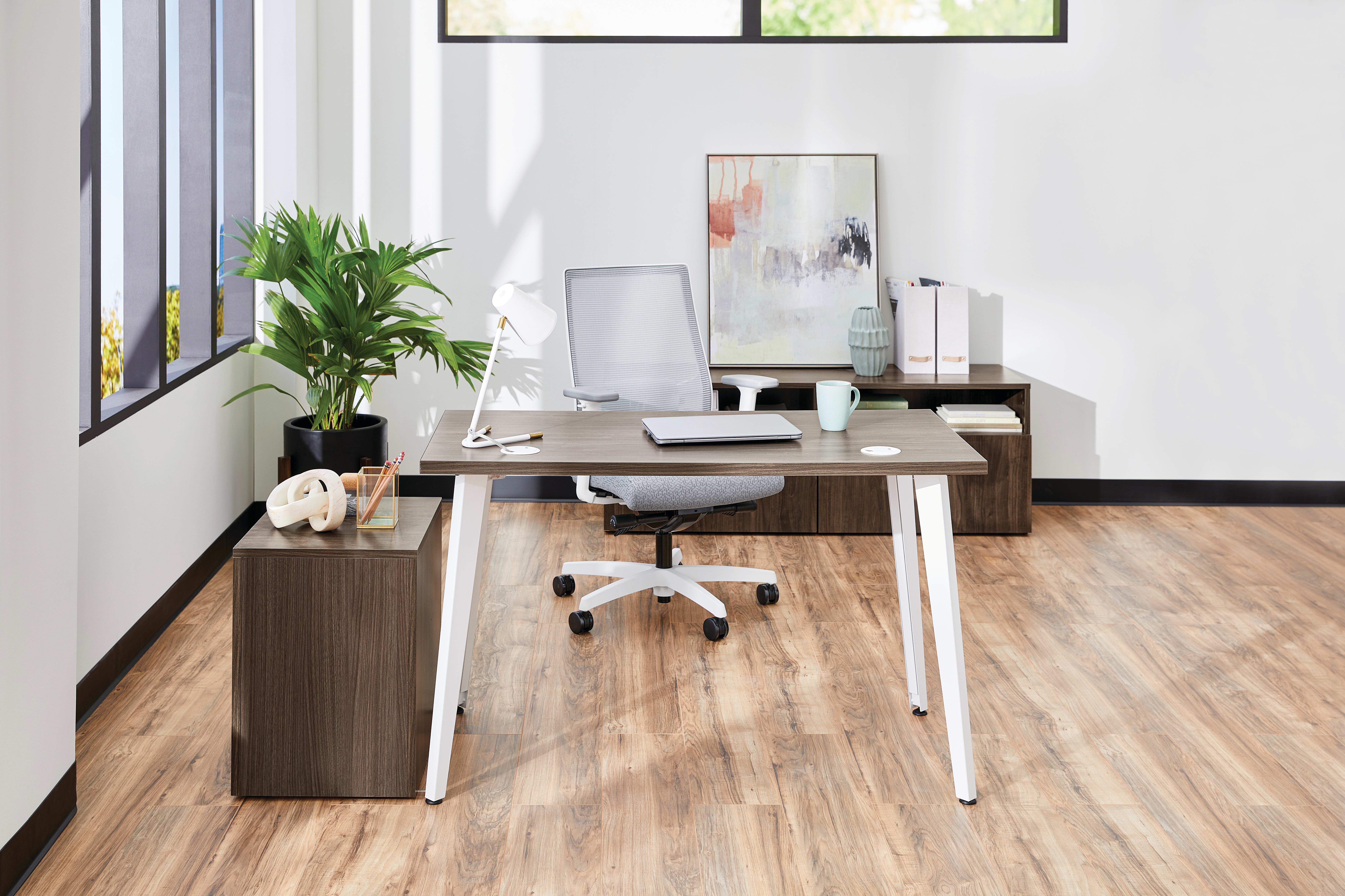 Voi Private Office with angled legs and credenza storage and Ignition Task chair