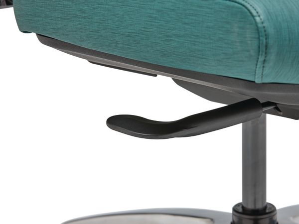 Cliq task chair seat-height control