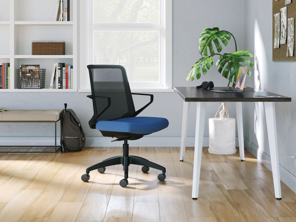 Cliq Seating and Voi Desks