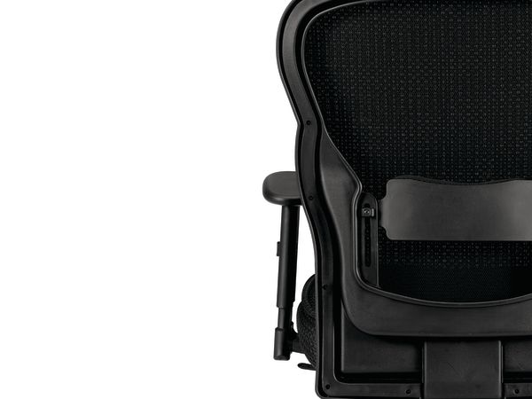 Wave mesh task chair in Black