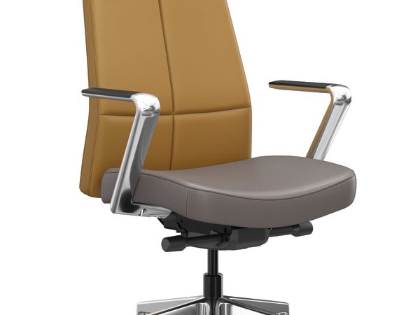 Cofi executive high-bacl chair with quilt stitch shown in leather