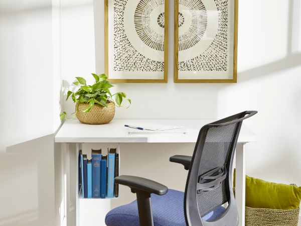 Coze home office desk in White with Blue Convergence Chair