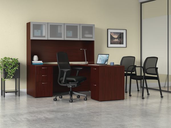 Mod desk with Nucleus task seating and Ignition guest seating.