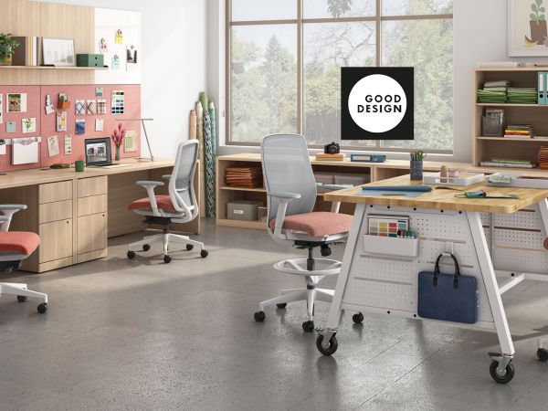 A collaborative setting featuring Nucleus task and a Build Makerspace table.